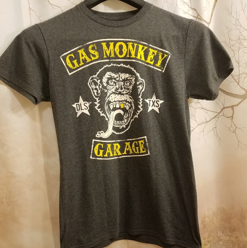 Womens Gas Monkey Fast N Loud Shirt Medium